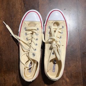 Converse Low Tops